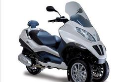 Piaggio MP3 hybrid