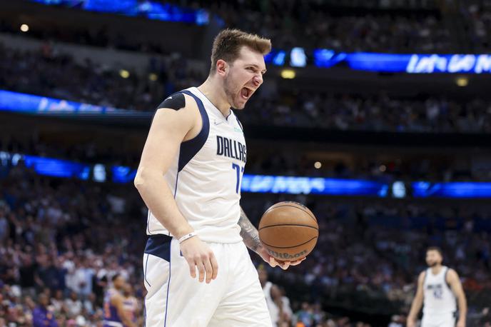 Luka Dončić | Luka Dončić je v veliki meri pripomogel, da so Dallas Mavericks znižali rezultat na 1:2. | Foto Reuters