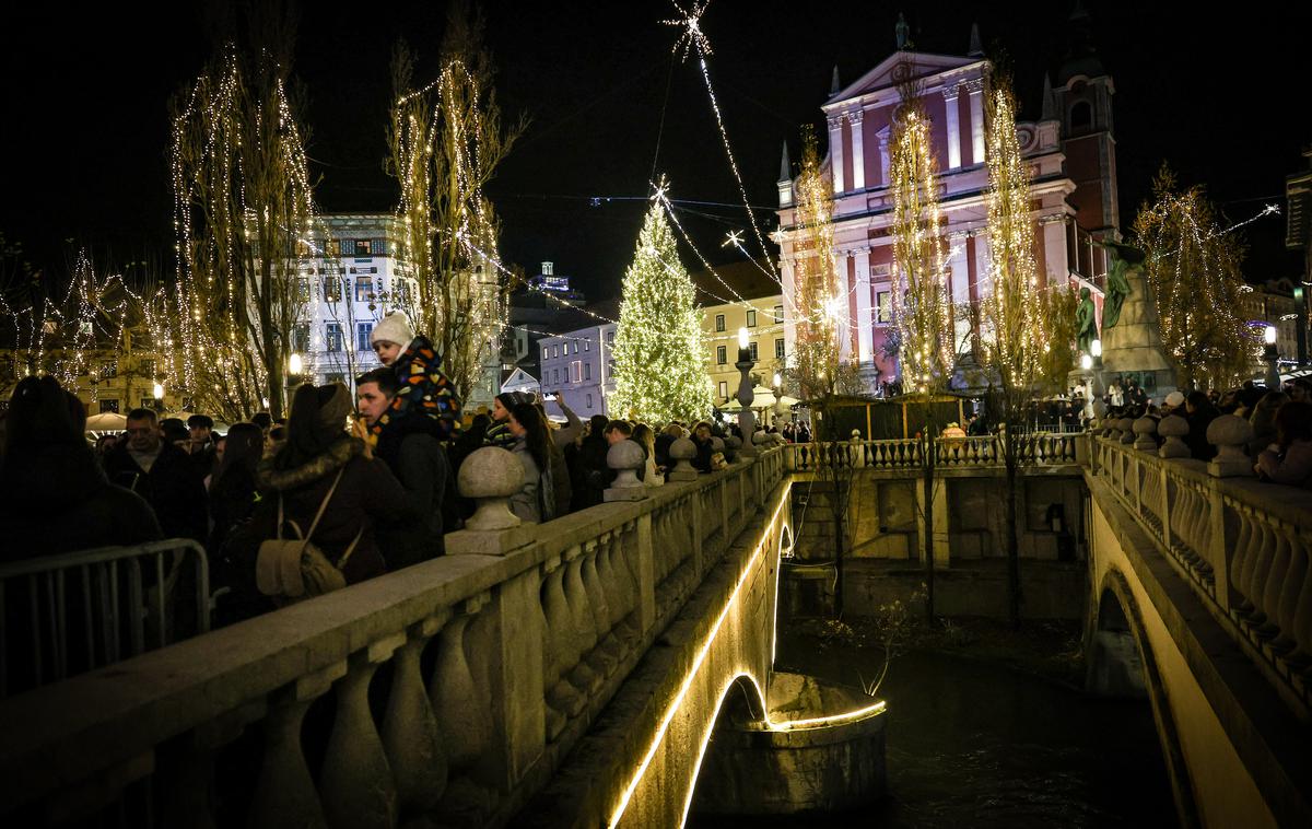 Prižig lučk v Ljubljani | Praznično okrasitev v Ljubljani si lahko ogledate do sredine januarja. | Foto Ana Kovač