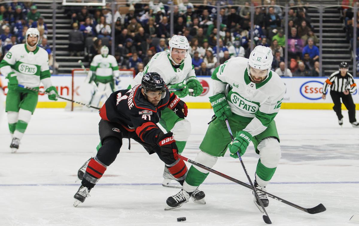 Toronto Maple Leafs Carolina Hurricanes | Toronto Maple Leafs je doma ugnal Carolino. | Foto Guliverimage