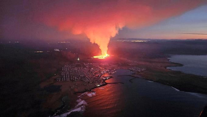 vulkan, izbruh, Peninsula, Islandija | Foto: Reuters