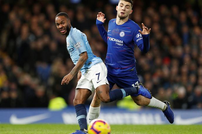 Chelsea Manchester City Raheem Sterling | Raheem Sterling je bil v soboto tarča rasističnih opazk. | Foto Reuters