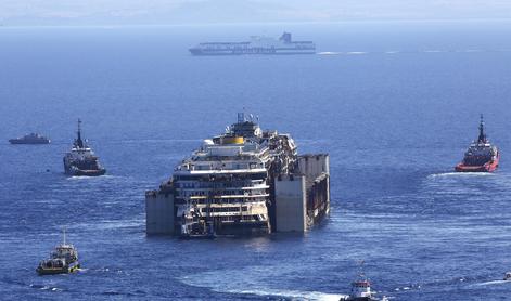 Costa Concordia na svoji zadnji poti (video in foto)