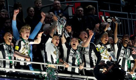 Newcastle prek Liverpoola na Wembleyju do prve lovorike po 70 letih