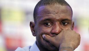 Abidal se je v solzah poslovil od Barcelone