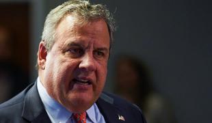 V tekmo za Belo hišo vstopil tudi Chris Christie. Trump: Dolgočasen je.