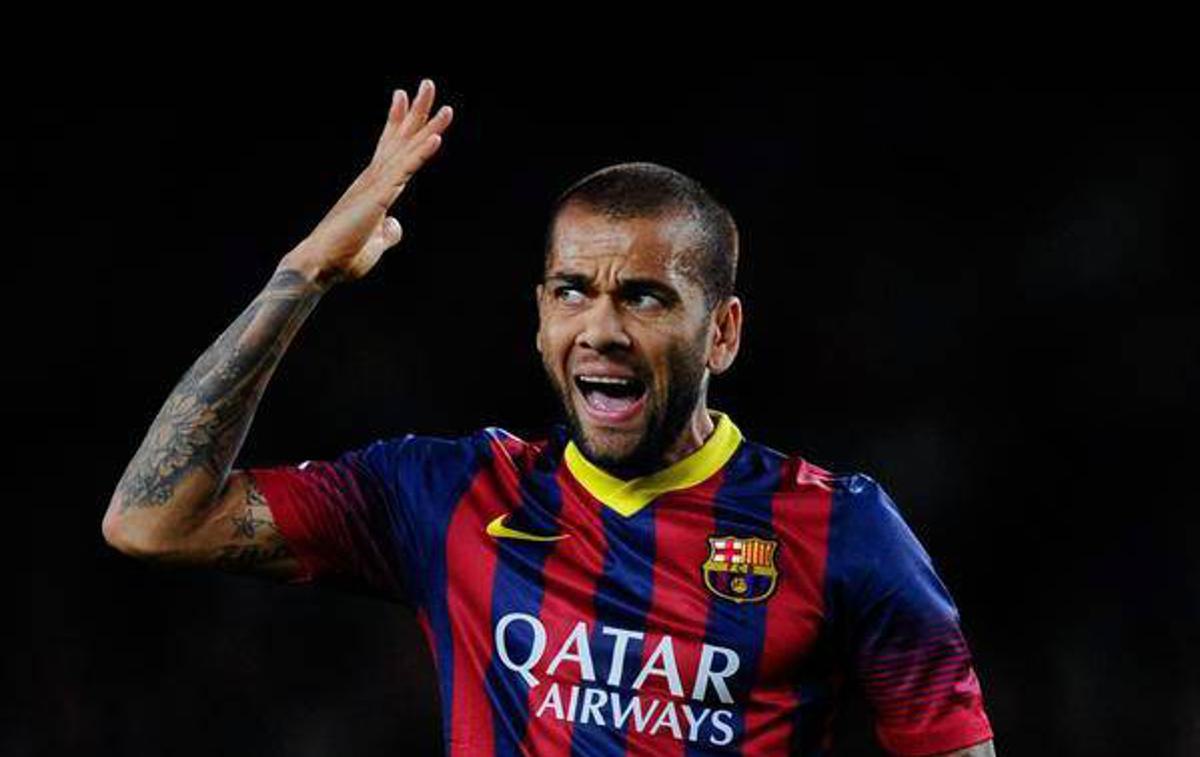 Dani Alves | Brazilski veteran Dani Alves se vrača v Barcelono. | Foto Guliverimage