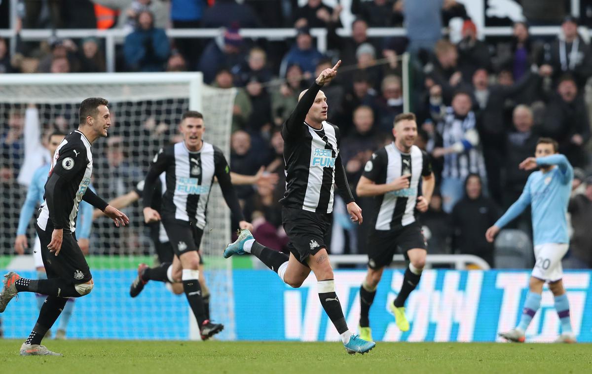 Jonjo Shelvey Newcastle | Arabci želijo kupiti Newcastle United, a je prišlo do zapleta. | Foto Reuters