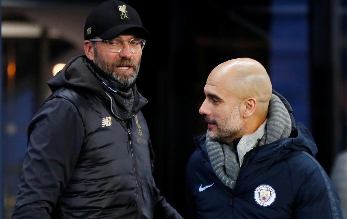 Guardiola Klopp | Josep Guardiola je danes na lestvici skočil pred Liverpool. | Foto Reuters