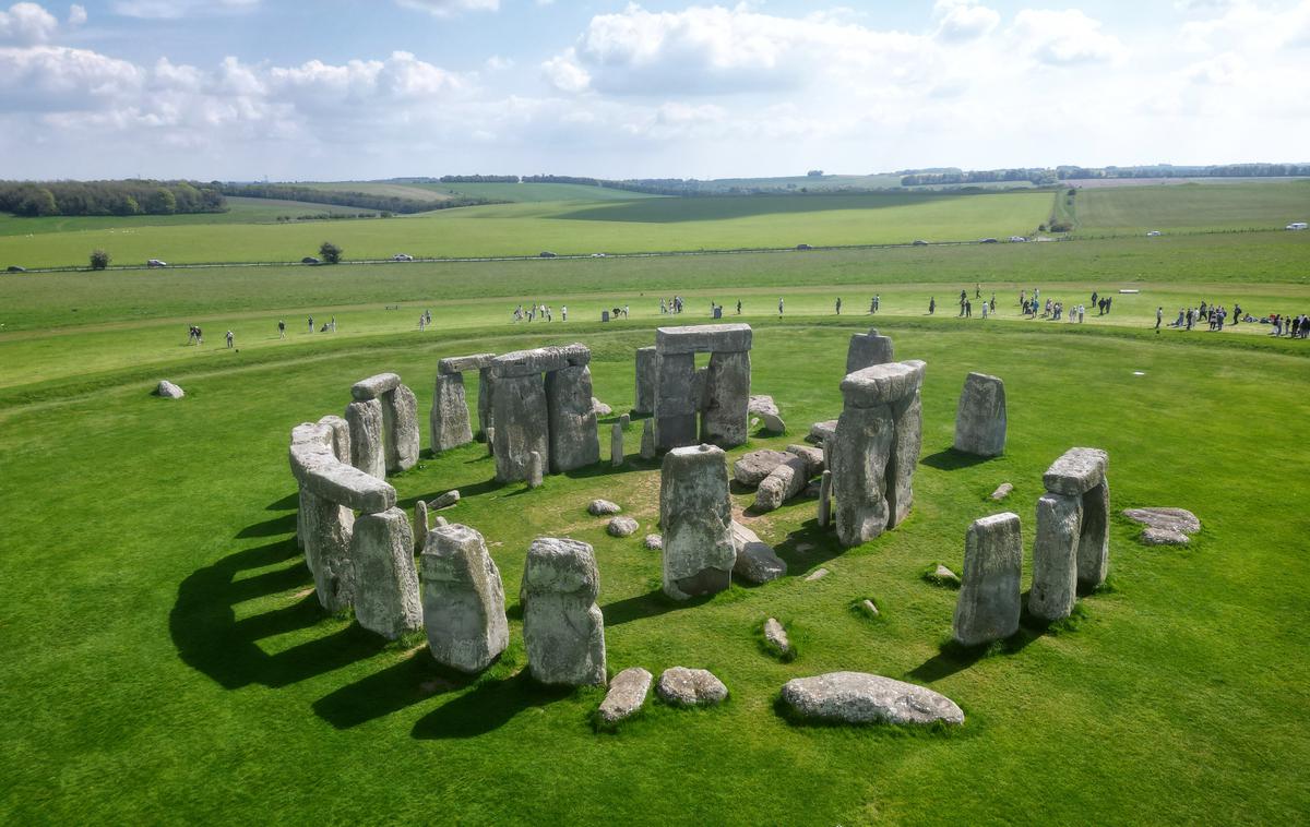 Stonehenge | Znameniti Stonehenge morda ni najstarejša znana krožna struktura v Veliki Britaniji. | Foto Shutterstock