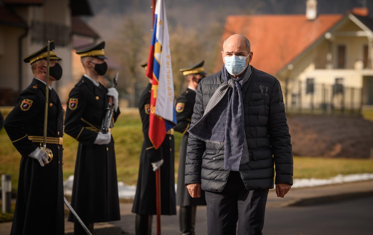 Janez Janša | Premier Janez Janša si želi, da bi se zdravstveni minister Tomaž Gantar posvetil pripravam na cepljenje proti covid-19, "ne pa da se ukvarja z rušenjem vlade". | Foto STA