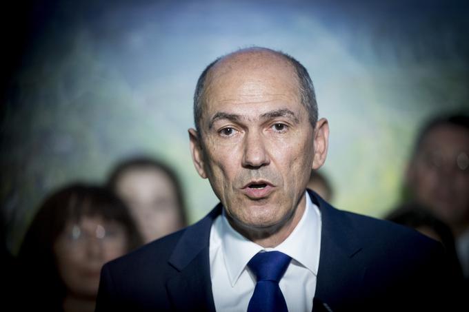 Relativni zmagovalec nedeljskih volitev, predsednik SDS Janez Janša, se bo v četrtek sestal s predsednikom republike Borutom Pahorjem. | Foto: Ana Kovač