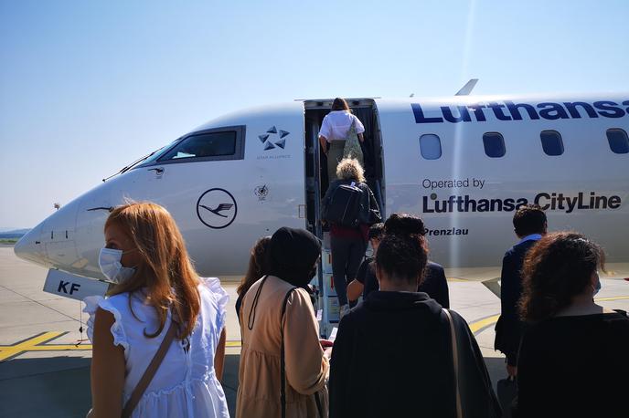 letalo letališče Brnik Frankfurt | Foto Gregor Pavšič