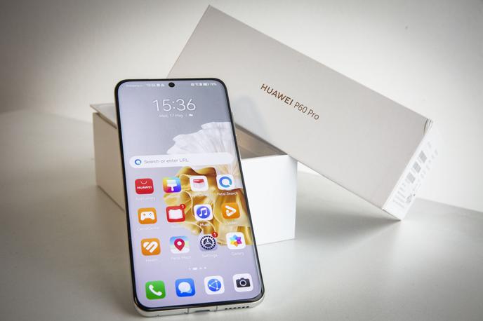 Huawei P60 Pro | Pametnemu telefonu Huawei P60 Pro je priložen hitri polnilec, kar danes ni več samoumevno. | Foto Bojan Puhek