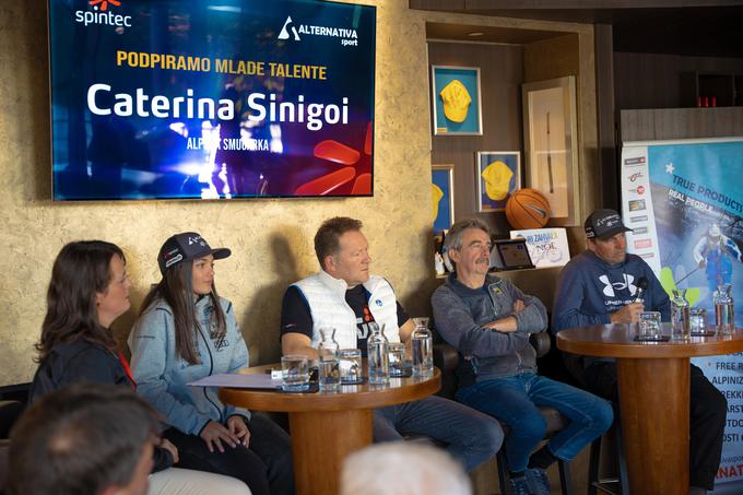 Caterina Sinigoi na druženju z novinarji, pokrovitelji in podporniki iz SK Devin in SK Gorica. | Foto: Spintec