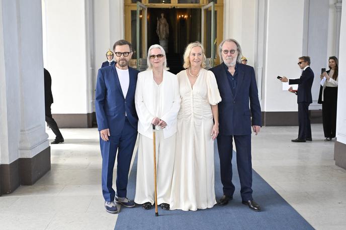 ABBA; Bjorn Ulvaeus, Agnetha Faltskog, Anni-Frid Lyngstad, Benny Andersson | Švedski parlament je leta 2022 ponovno uvedel prakso podeljevanja odlikovanj švedskim državljanom. Današnja slovesnost je bila tako prva po pol stoletja. | Foto Profimedia