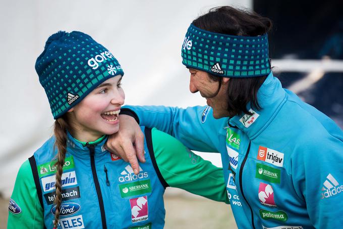 Dobro pozna slovenske skakalke in izpostavlja, da jih ima več od njih možnost osvojiti medaljo na zimskih olimpijskih igrah v Pekingu. | Foto: Žiga Zupan/Sportida