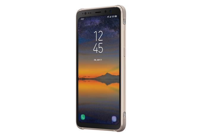 Samsung Galaxy S8 Active od strani | Foto: Samsung.com