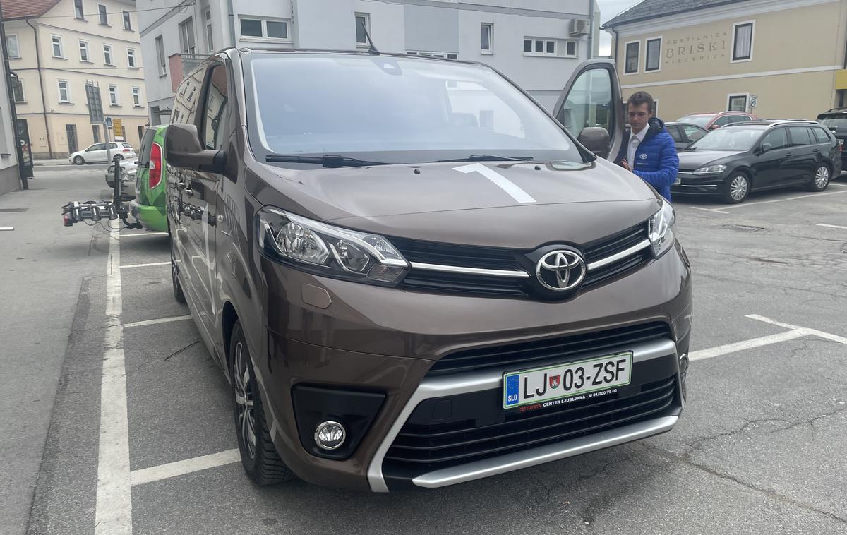 Toyota GO Kočevje | Lahko tovrstni projekti izboljšajo mobilnost na slovenskem podeželju? | Foto Gregor Pavšič