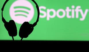 Spotify: Lani več kot 1.250 umetnikov z milijonom ameriških dolarjev zaslužka