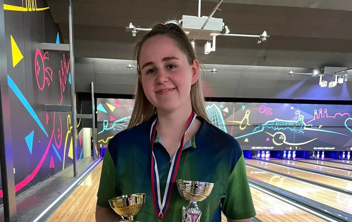 Eva Krafogel | Eva Krafogel se je povzpela na zmagovalni oder. | Foto Bowling zveza Slovenije