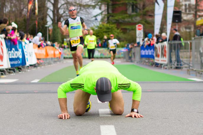 Mali kraški maraton tekač | Koronavirus povzroča sive lase tudi organizatorjem tekaških prireditev. | Foto Peter Kastelic