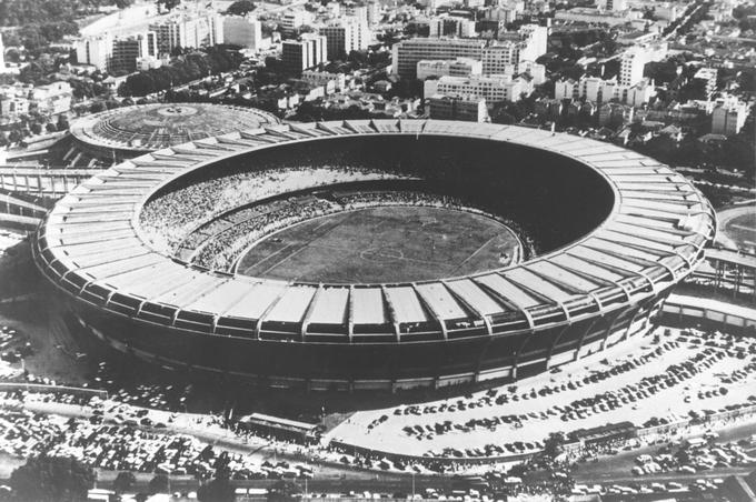 V velikem finalu pred 200 tisoč gledalci na stadionu Maracana v Riu de Janeiru je brazilska reprezentanca doživela boleč poraz proti Urugvajcem, ki so osvojili še svoj drugi naslov svetovnih prvakov. | Foto: Guliverimage/Vladimir Fedorenko