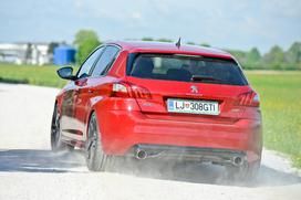 Peugeot 308 GTi - fotogalerija testnega vozila