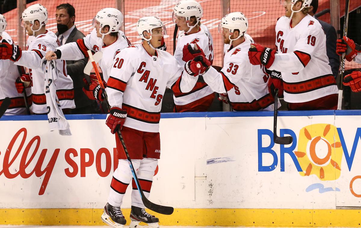 Carolina Hurricanes | Panterji se bodo pomerili s Carolino. | Foto Guliverimage