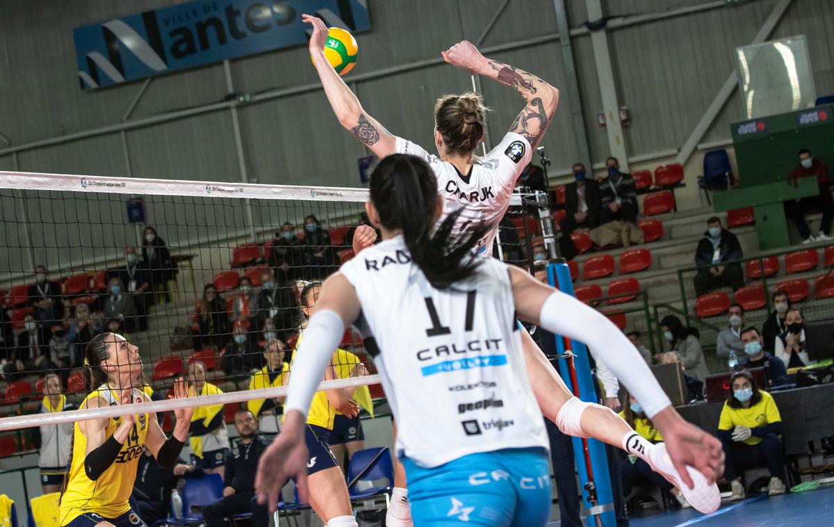 Calcit Volley | Kamničanke so si že pred časom zagotovile prvo mesto. Tokrat so prišle do nove zmage. | Foto CEV