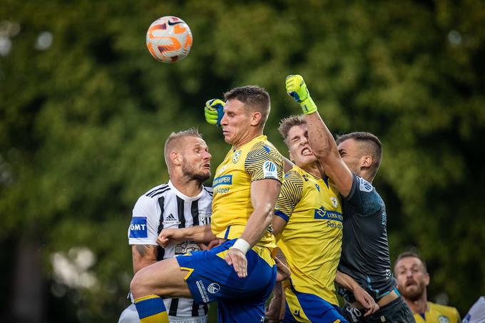 Koper in Mura sta se v sredo razšla brez zmagovalca. | Foto: Blaž Weindorfer/Sportida