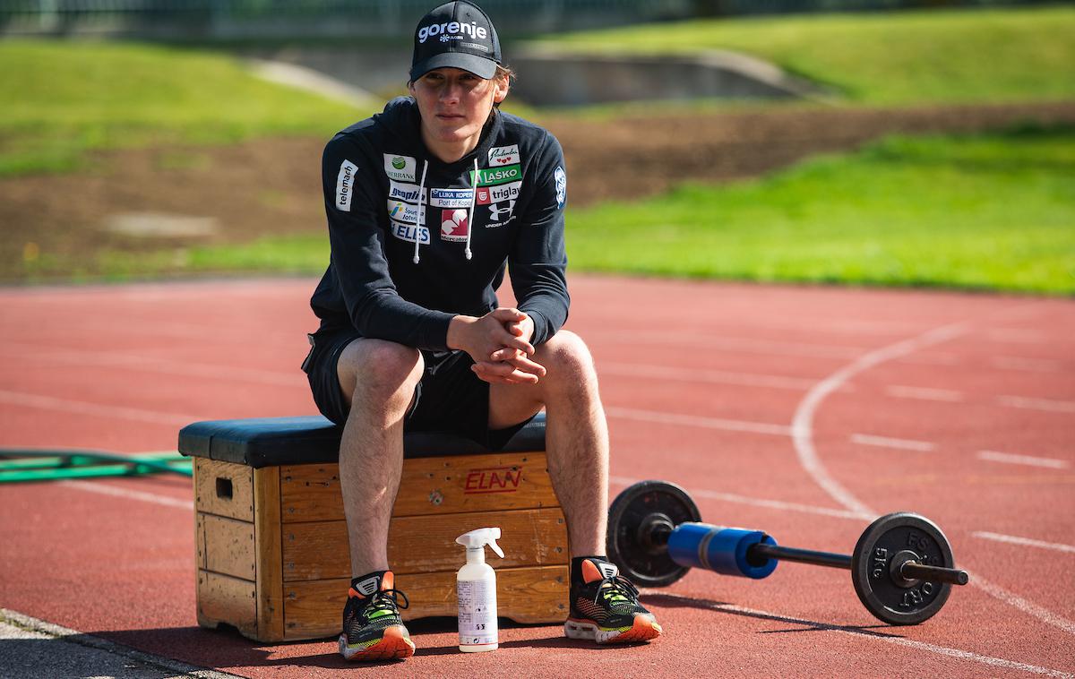 Slovenski skakalci trening Kranj | Domen Prevc poudarja, da se nimajo s čim obremenjevati, ampak le trdo delati. | Foto Grega Valančič/Sportida