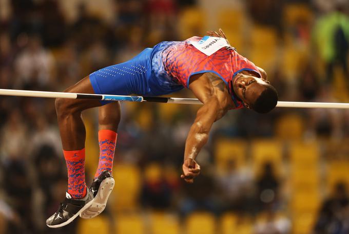 V skoku v višino je zmagal Erik Kynard in s preskočenimi 233 centimetri postavil najboljši izid sezone na svetu. Domači matador Mutaz Essa Barshim je razočaral s sedmim mestom (226 cm). | Foto: Getty Images