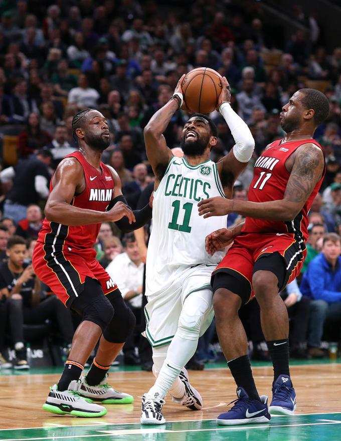 Pri Bostonu je s 25 točkami najbolj izstopal Kyrie Irving. | Foto: Gulliver/Getty Images