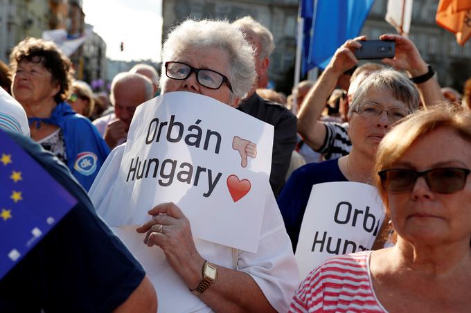 Protest v Budimpešti proti do Evrope sovražni politiki predsednika madžarske vlade Viktorja Orbana. | Foto: Reuters