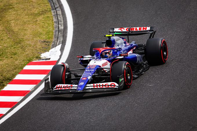 Edini japonski dirkač v formuli 1 Juki Cunoda se je za pet stotink prebil med deset najboljših na kvalifikacijah. | Foto: Guliverimage