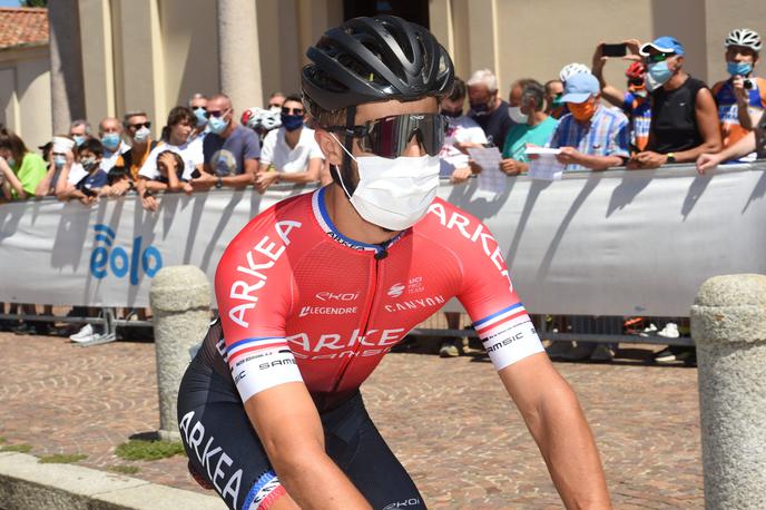 Nacer Bouhanni | Nacer Bouhanni je prejel dvomesečno prepoved nastopanja, ki se mu izteče 7. junija. | Foto Guliverimage