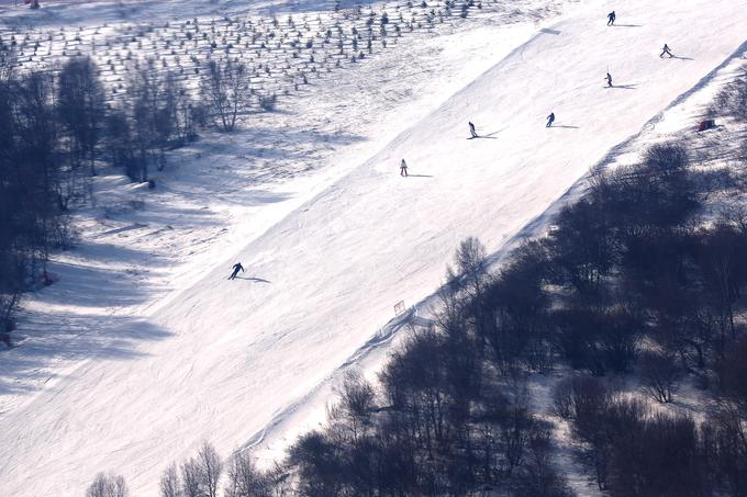 Pogled na Zhangjiakou - eno od treh območij, na katerih bodo potekali olimpijski boji. | Foto: Getty Images