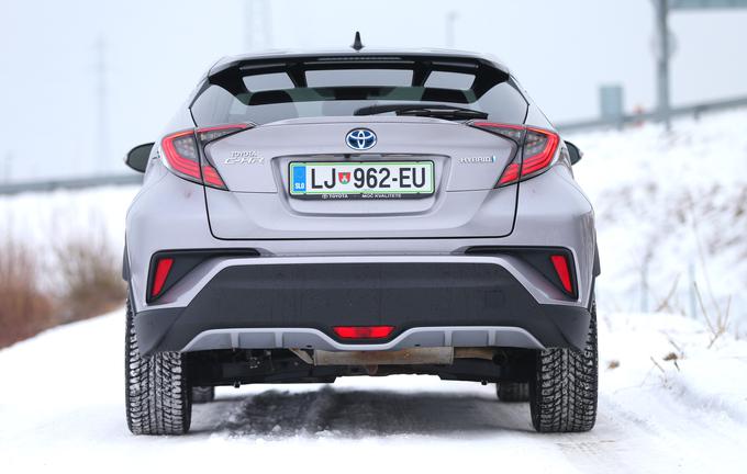 Novi crossover C-HR skrbi za vse boljši prodajni rezultat Toyote tudi v Evropi. | Foto: Gregor Pavšič