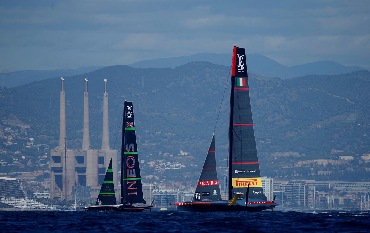 Ineos Britannia, Luna Rossa, pokal Louis Vuitton, Barcelona | Foto Reuters