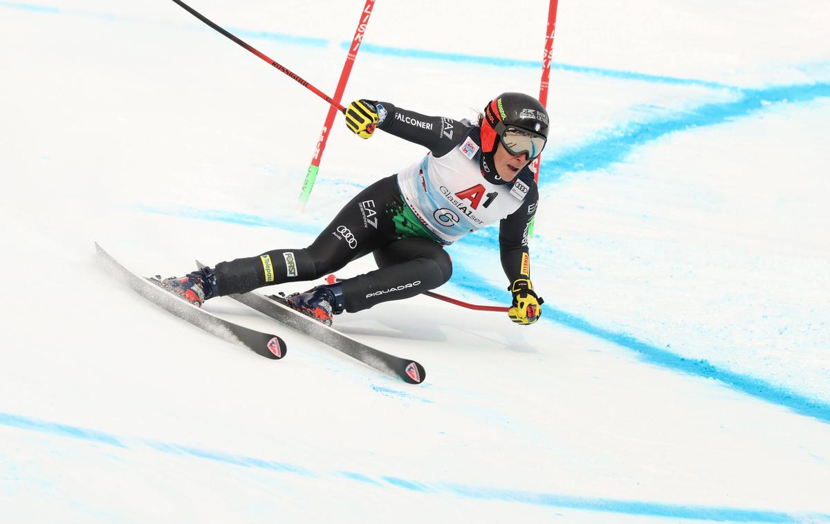 St. Anton Federica Brignone | Federica Brignone je ob prihodu v cilj povedla z visoko prednostjo. | Foto Guliver Image