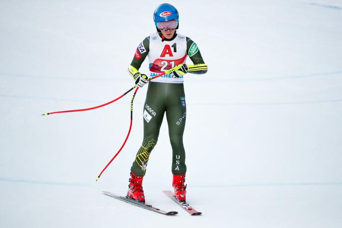 Mikaela Shiffrin je prizorišče zapustila s sklonjeno glavo. | Foto: Gulliver/Getty Images