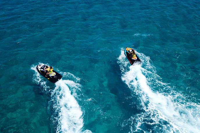 Jet ski | Turisti so se izgubili in ostali brez goriva. | Foto Shutterstock