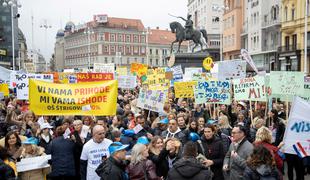 Hrvaški šolski sindikati po 36 dneh stavke dosegli kompromis z vlado