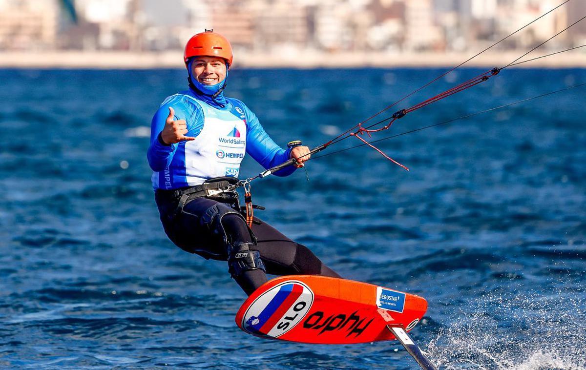 Toni Vodišek | Toni Vodišek ima srebrno medaljo. | Foto Jadralna zveza Slovenije