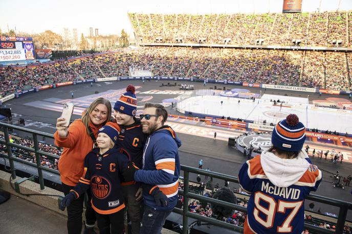 Edmonton Oilers | Hokejisti Edmonton Oilers so pred 55.411 domačimi gledalci s 5:2 dobili obračun na stadionu Commonwealth proti Calgary Flames. | Foto Guliverimage