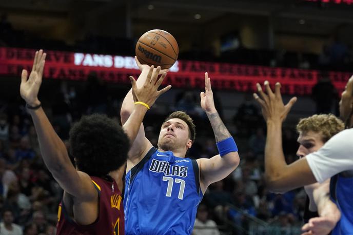 Luka Dončić | Luka Dončić je vknjižil nov trojni dvojček, a doživel težak poraz. | Foto Guliverimage