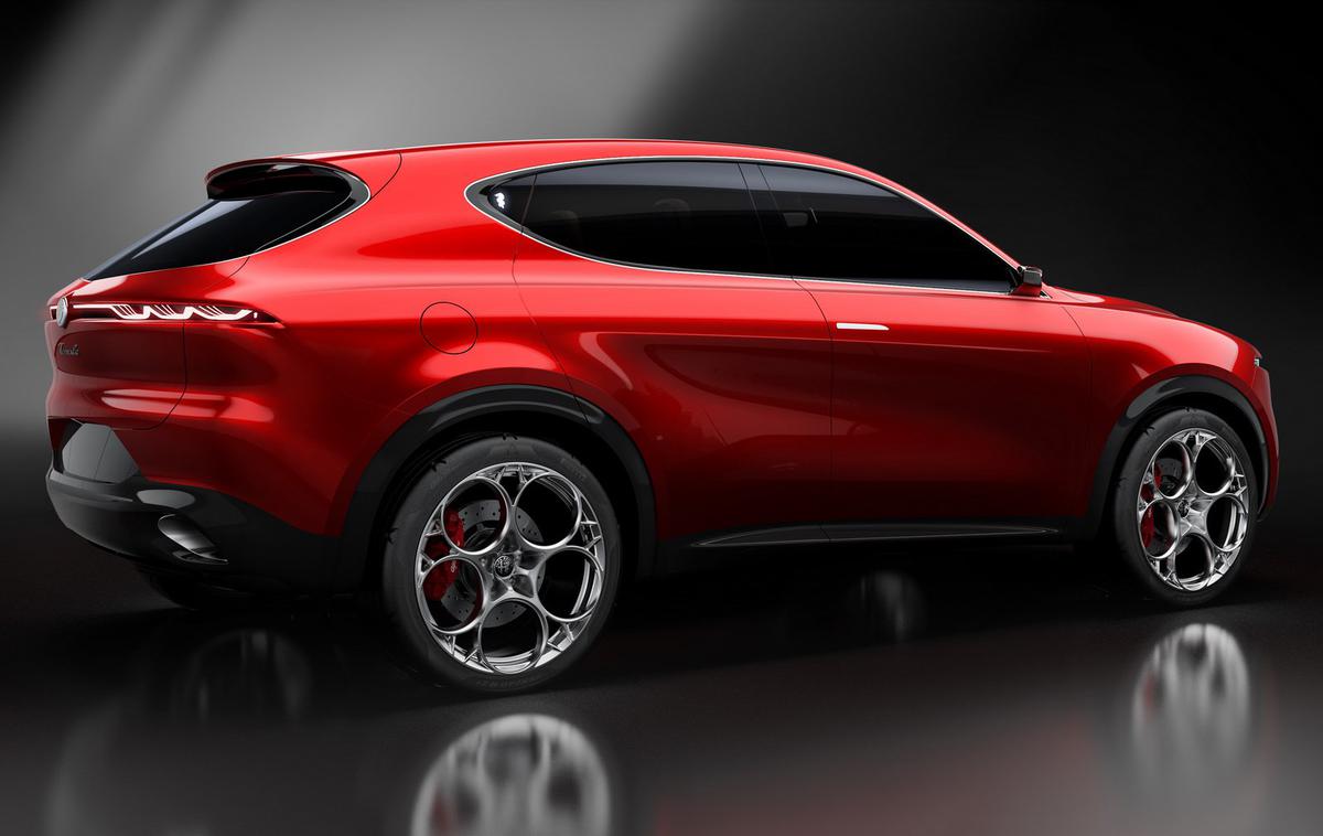 Alfa romeo tonale | Alfa Romeo bo imela ob koncu leta v prodaji le še dva modela, a se jima bo prihodnje leto pridružil križanec tonale. Modelno paleto bo leta 2022 dopolnil električni križanec. | Foto Alfa Romeo