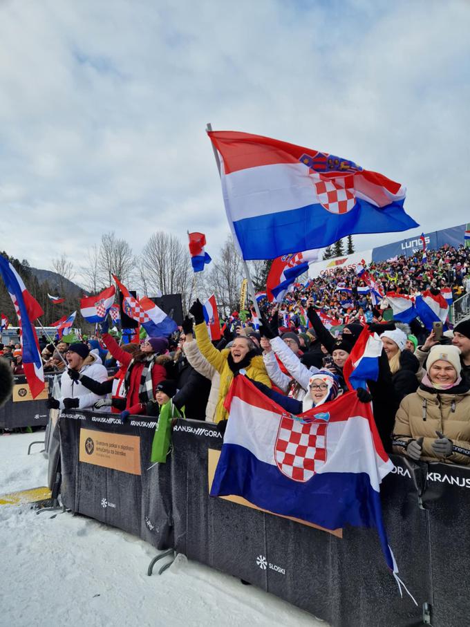 V ciljni areni se je zbralo ogromno hrvaških navijačev.  | Foto: Matej Podgoršek