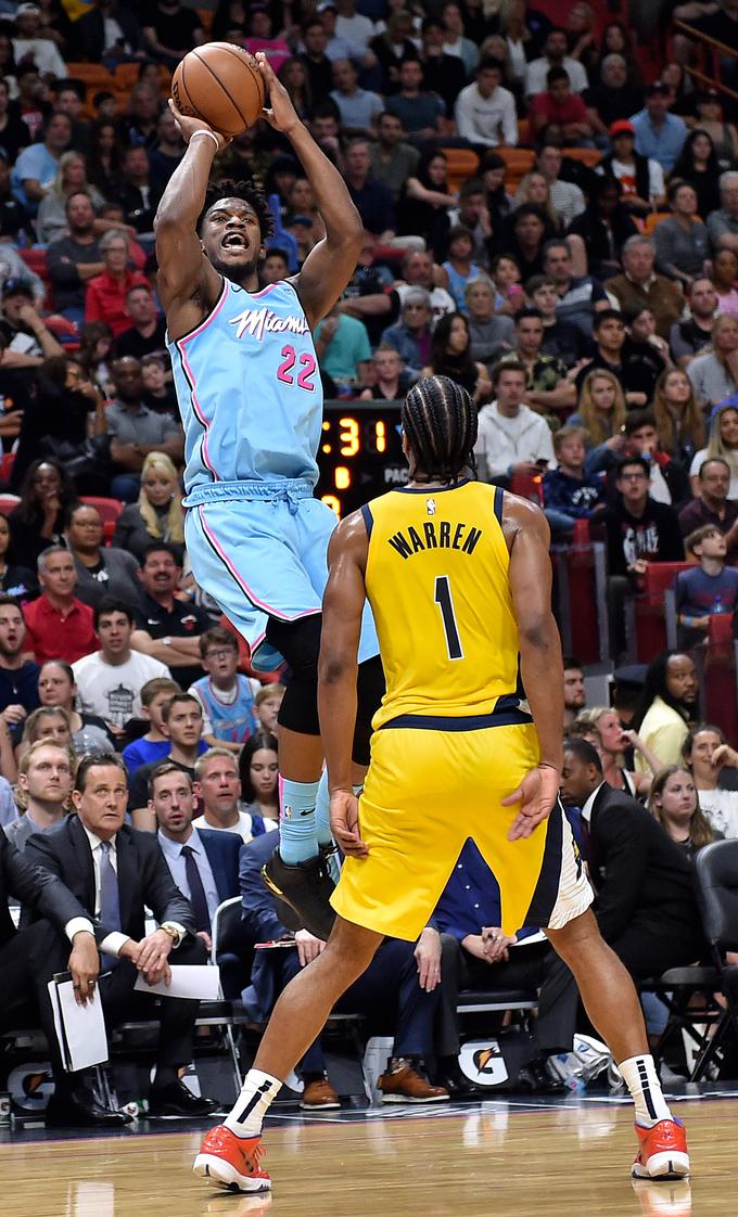 Jimmy Butler je bil z 20 točkami najboljši strelec Miamija. | Foto: Reuters